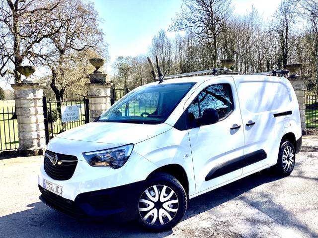 2021 Vauxhall Combo Cargo 2300 1.5 Turbo D 100ps H1 Dynamic Van
